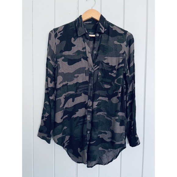 Rails Jordin Camo Button Up Shirt XS Collar Long Sleeves Green Rayon - Picture 1 of 6